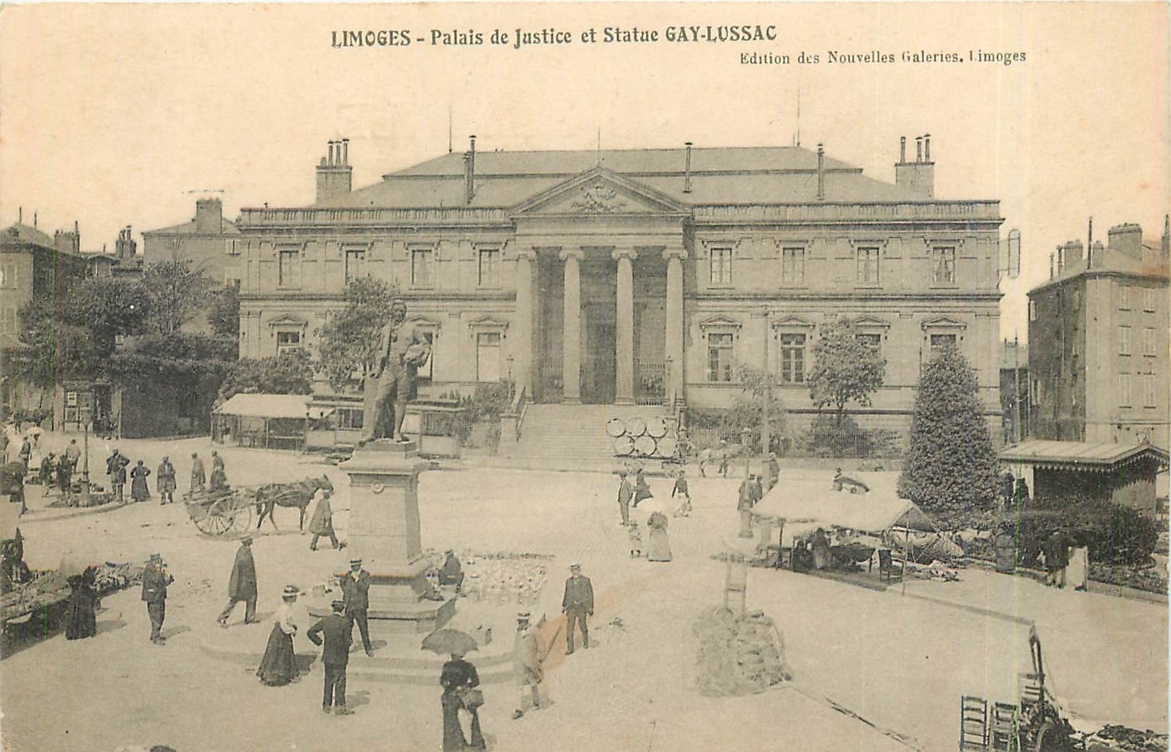 CPA Limoges Palais de Justice et Statue Gay Lussac Tramway
