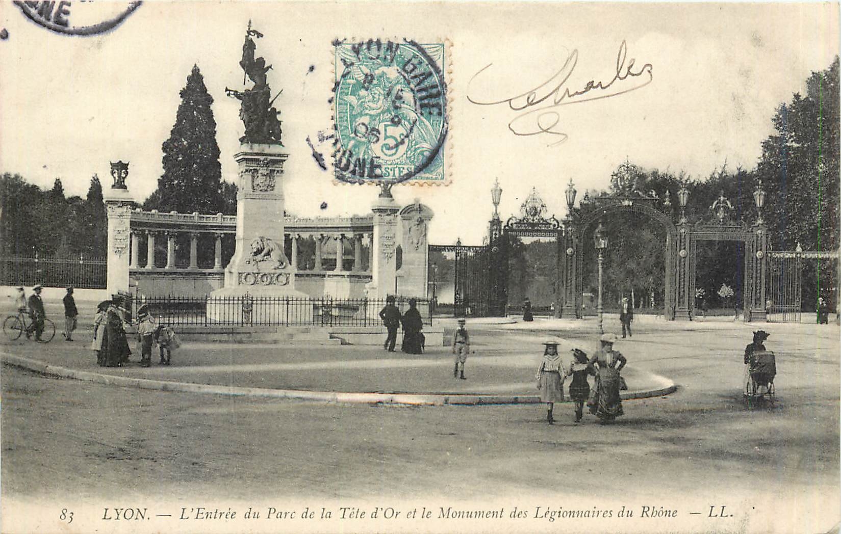 CPA Lyon L'Entree du Parc de la Tete d'Or et le Monument des Legionnaires du Rhone 