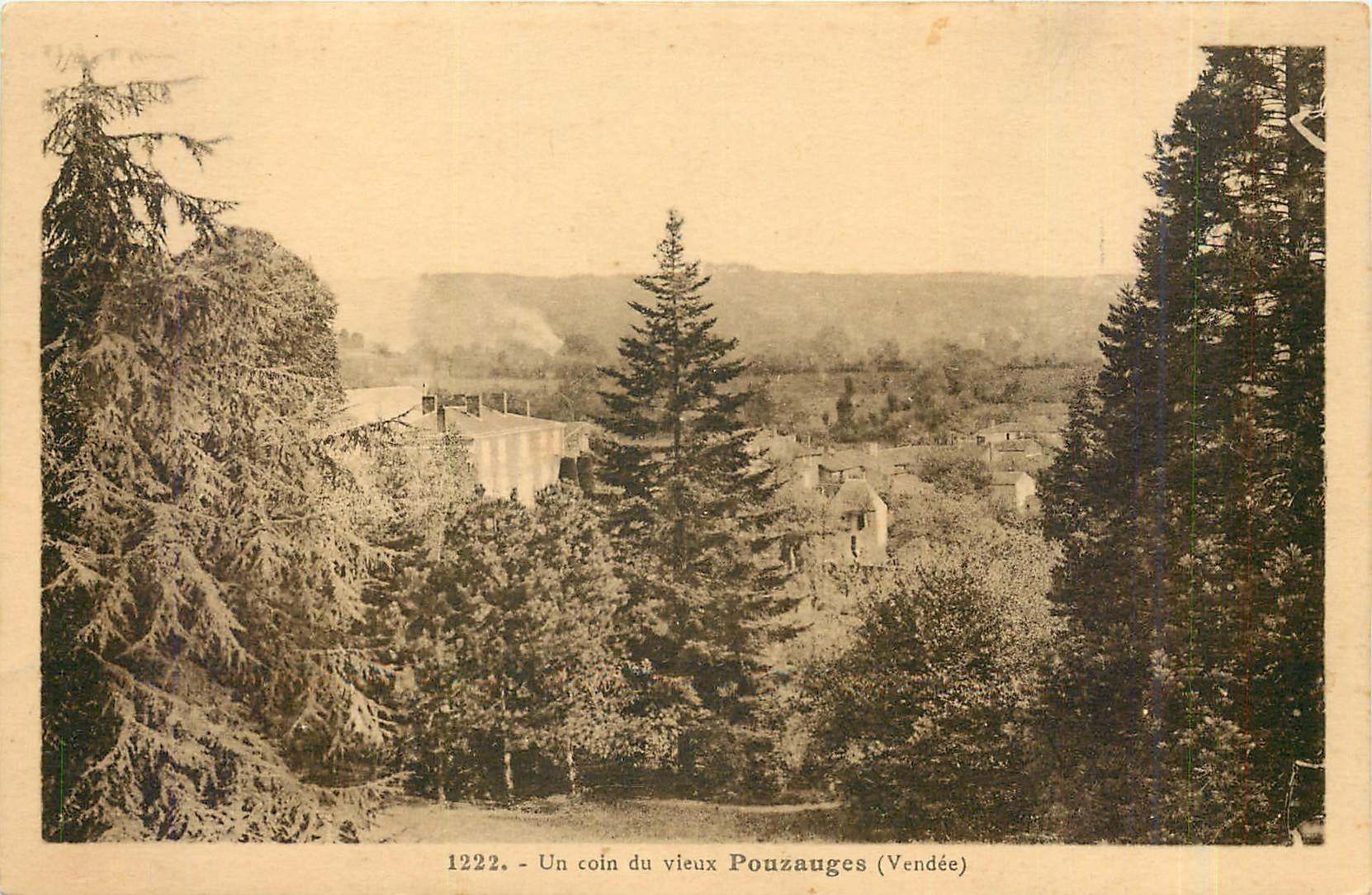 CPA Un coin du Vieux Pouzauges Vendee 