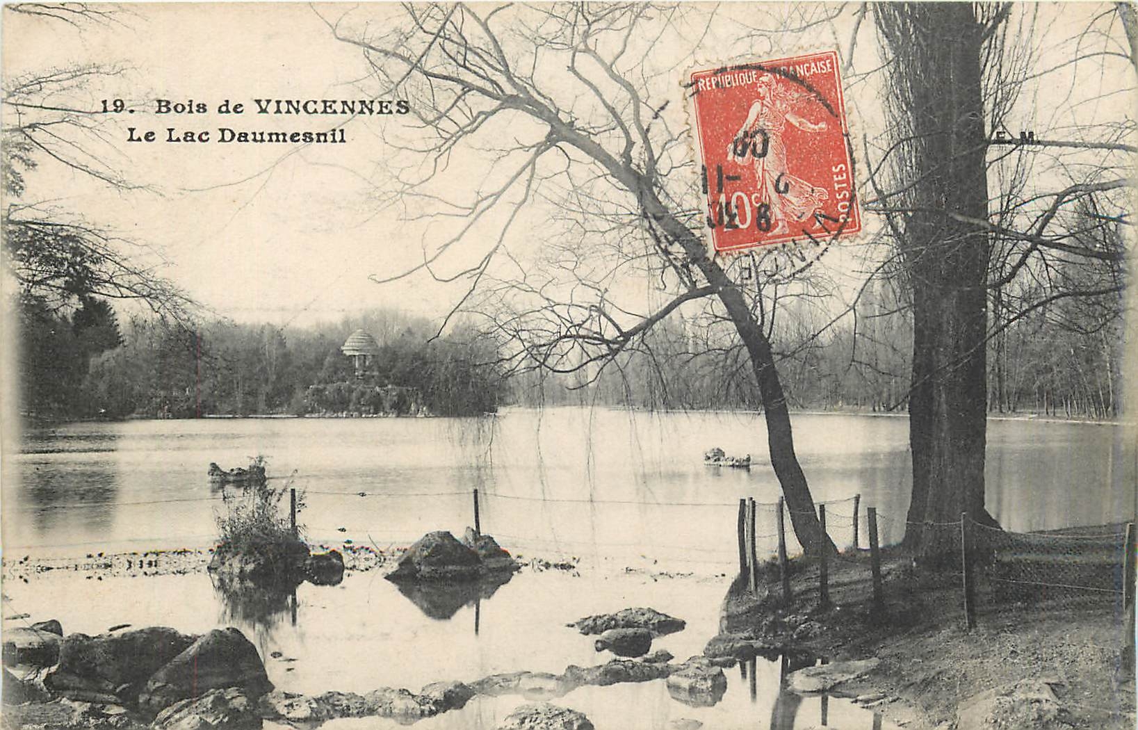 CPA Bois de Vincennes Le Lac Daumesnil 
