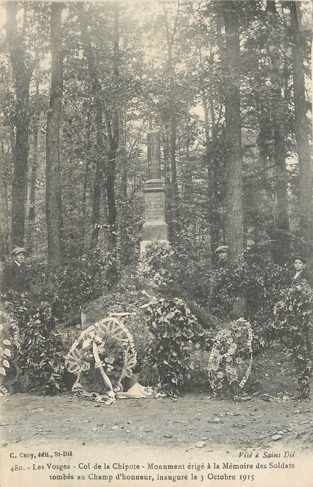 CPA Les Vosges Col de la Chipote Monument a le memoire des soldats tombes au champ d'honneur Militar