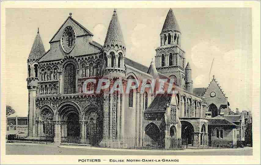 CPA Poitiers Eglise Notre Dame la Grande 