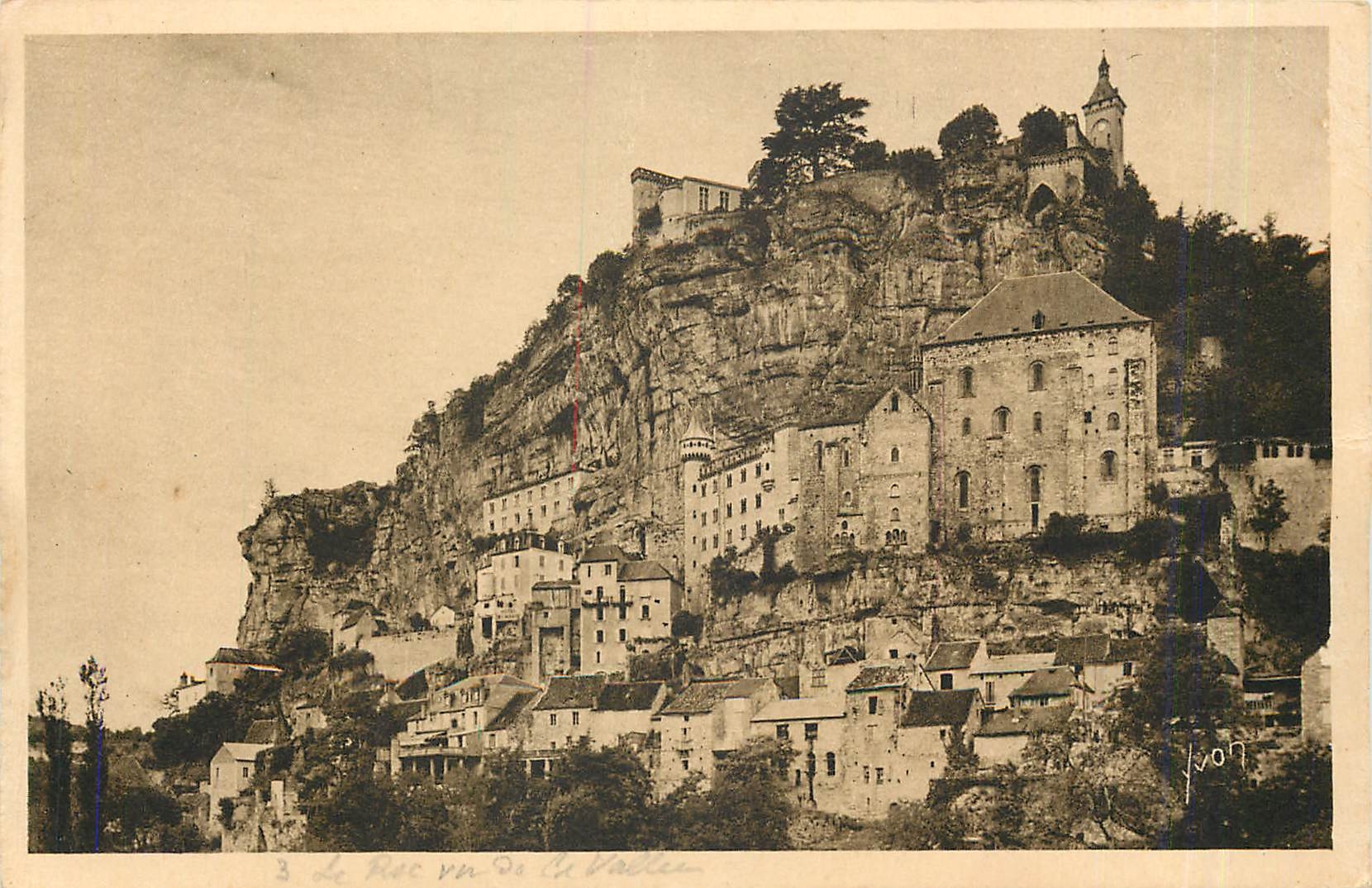 CPA Rocamadour Lot Le Roc vu de la Vallee 