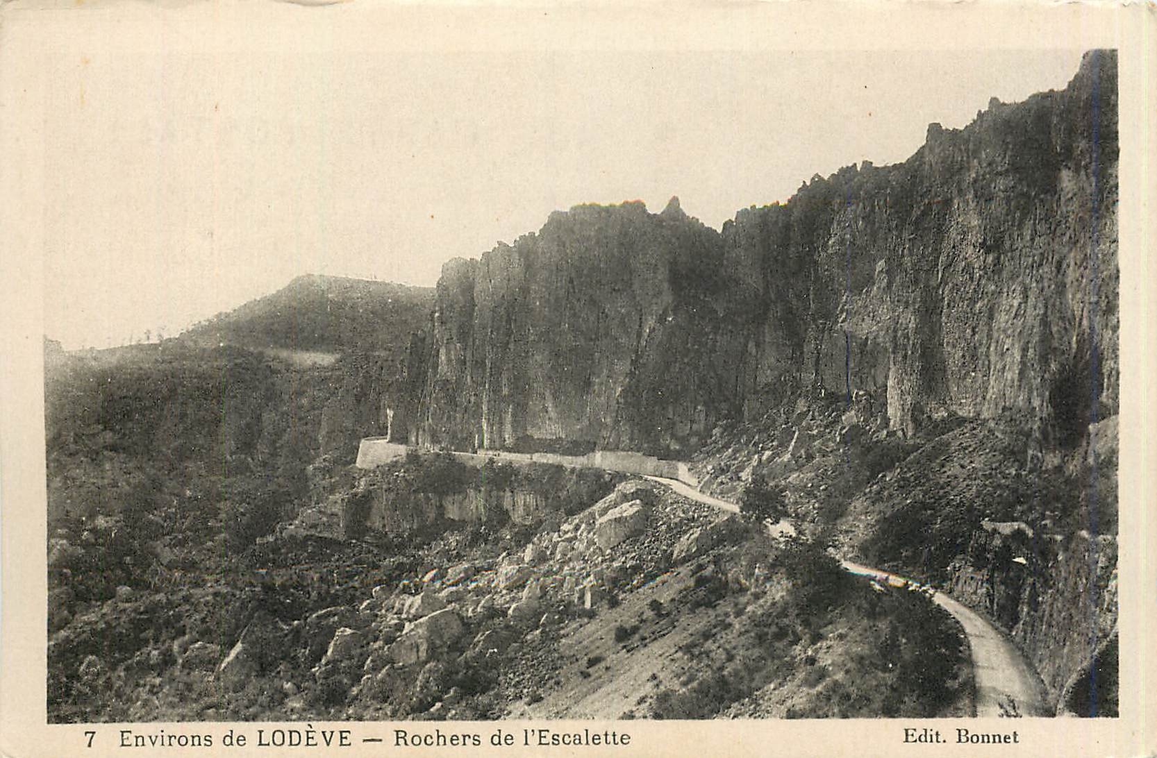 CPA Environs de Lodeve Rochers de l'Escalette 
