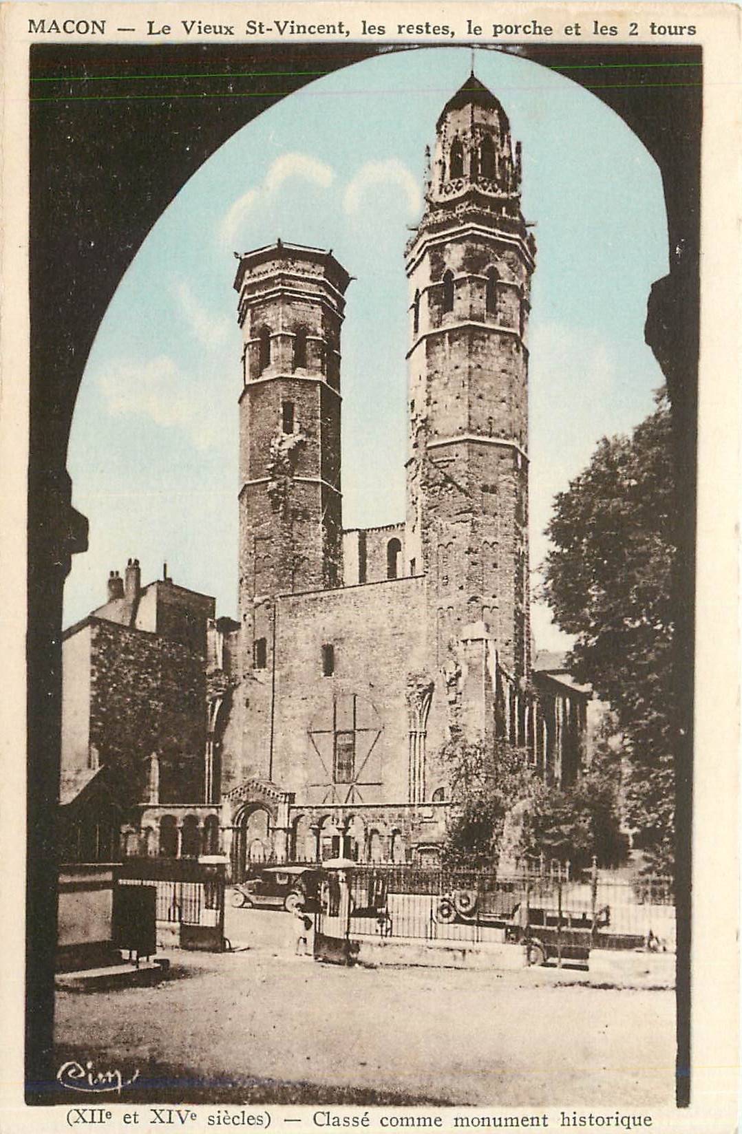 CPA Macon Le Vieux St Vincent Classe comme monument historique 