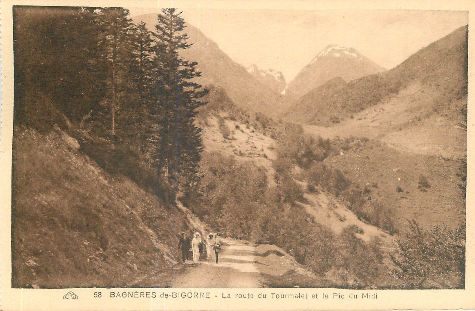 Bagnères-de-Bigorre — La route du Tourmalet et le Pic du Midi