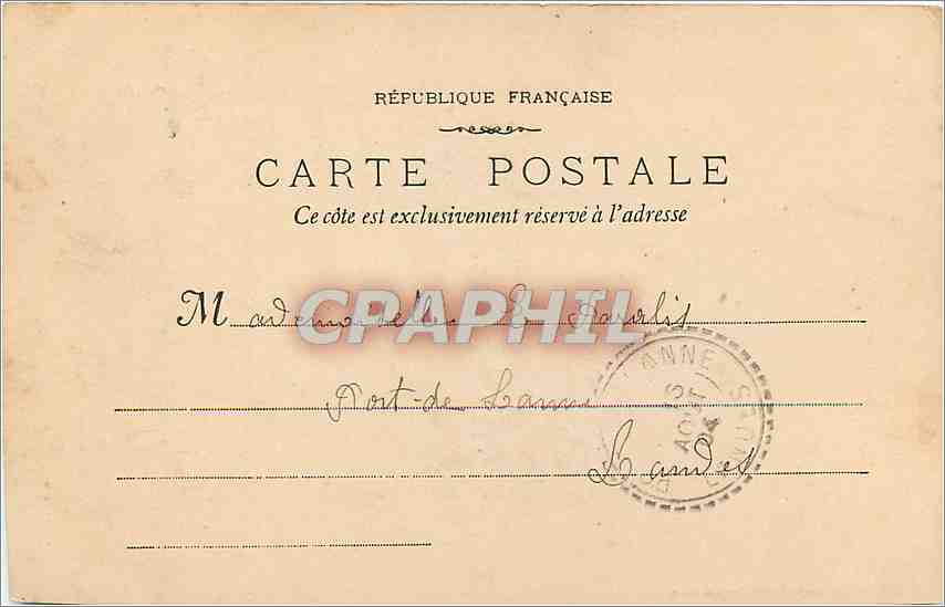 CPA Montpellier Un coin de la Place de la Comedie l'Esplanade  — Verso