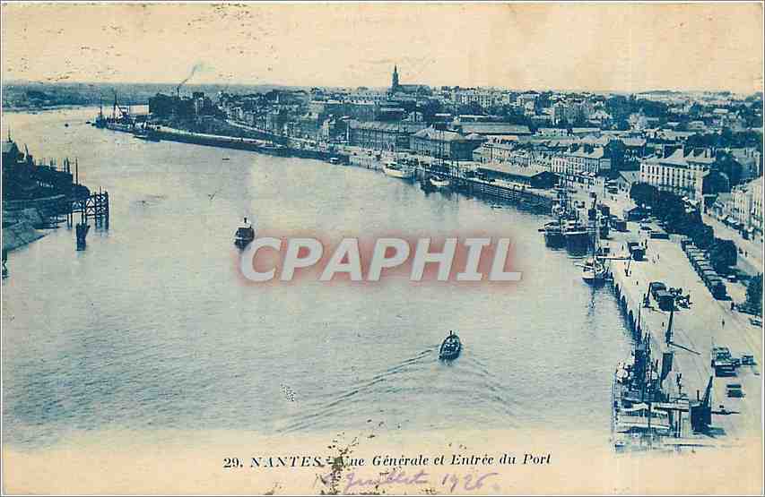 CPA Nantes Vue generale et Entree du Port 