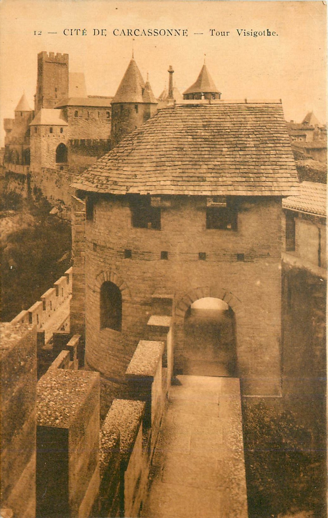 CPA Cite de Carcassonne Tour Visigothe 