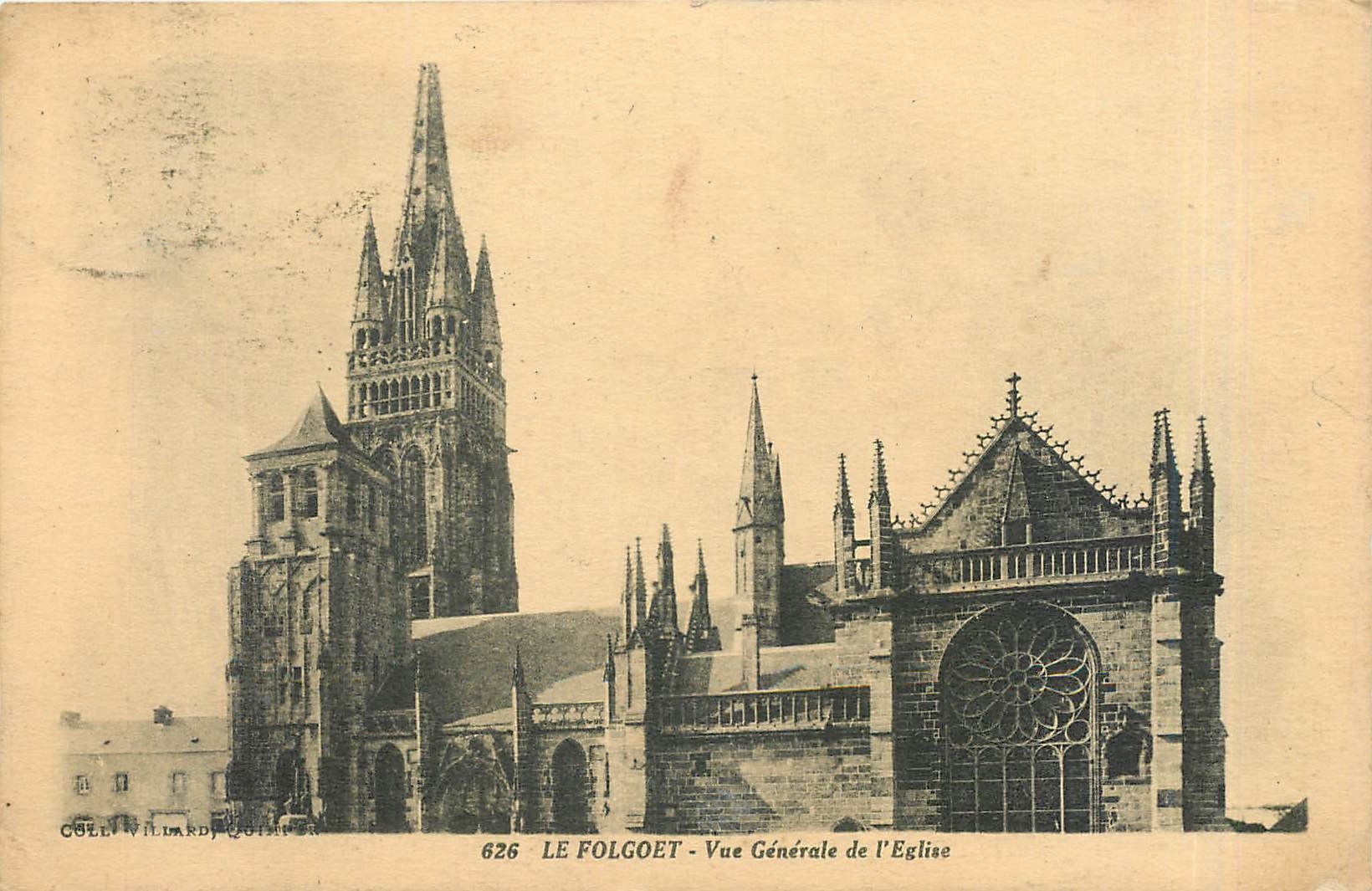 CPA Le Folgoet Vue generale de l'Eglise 