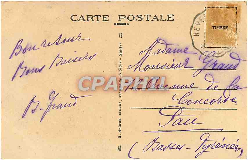 CPA Nevers Le Quai de Loire et la Cathedrale  — Rückseite