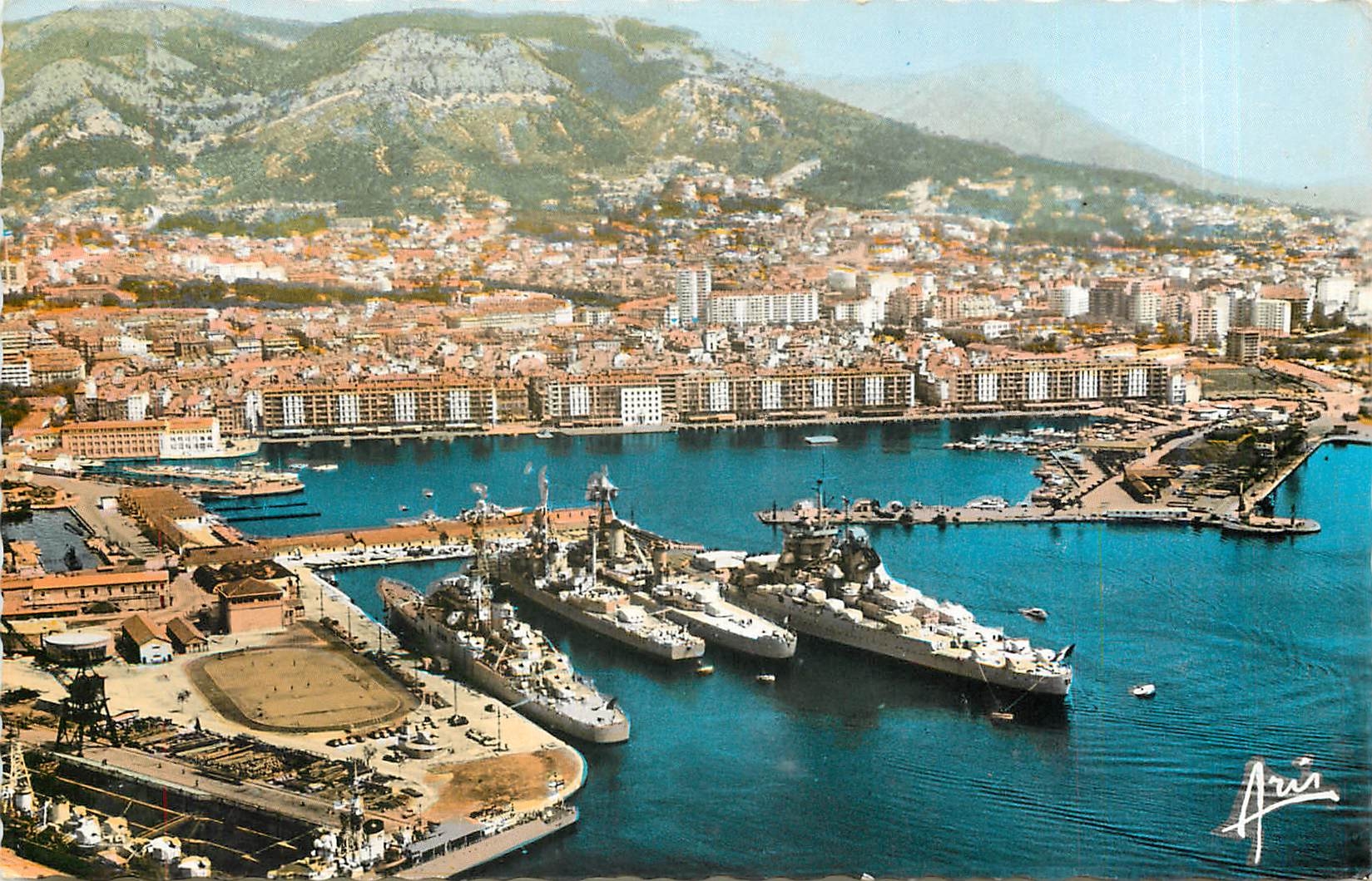 Toulon — Vue générale avec Jean Bart et Bateaux-École — Éditions ARIS