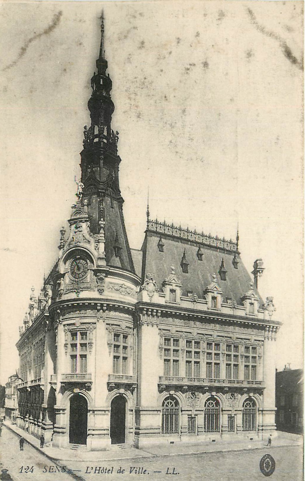 CPA Sens L'Hotel de Ville 