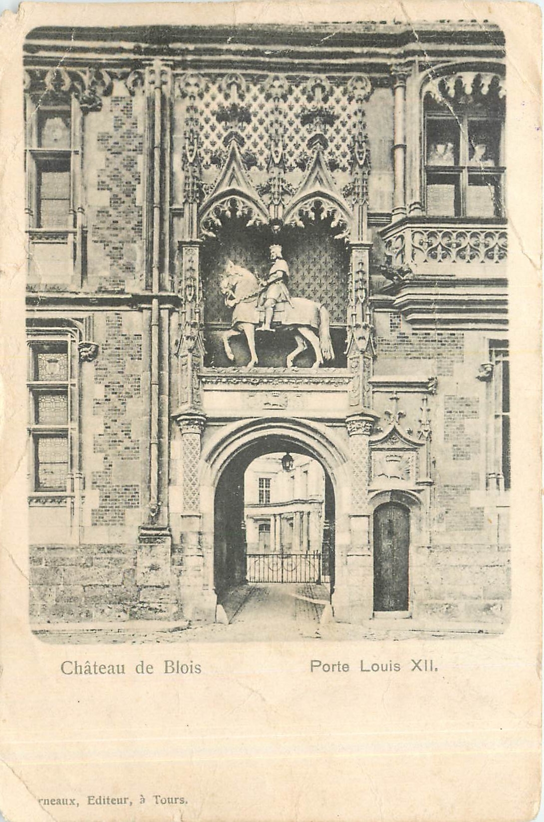 CPA Chateau de Blois Porte Louis XII 