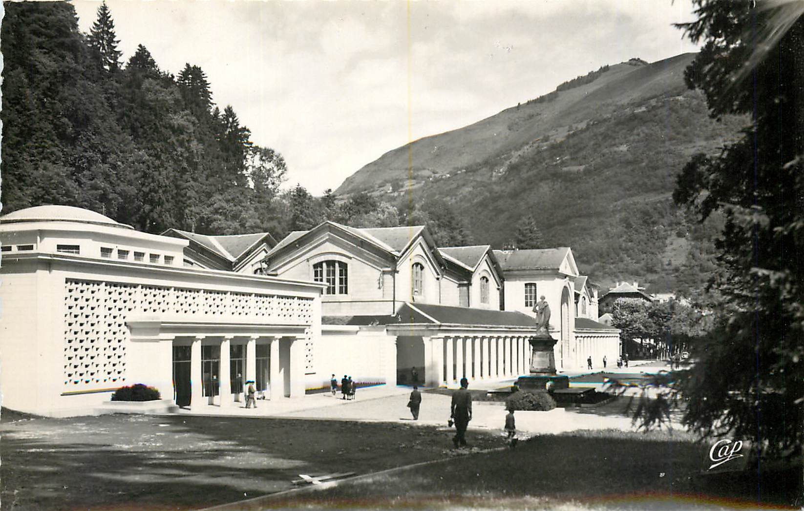 Luchon — Établissement Thermal et Pavillon du Prince Impérial — C.A.P. Paris