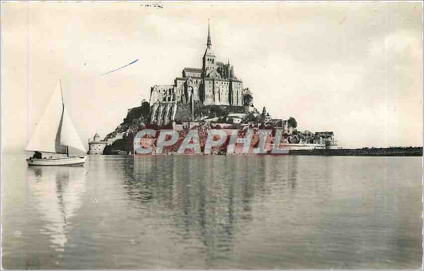 Mont Saint-Michel — vue du mont avec un voilier — Éd. R. Galleto, Photo Véritable Production