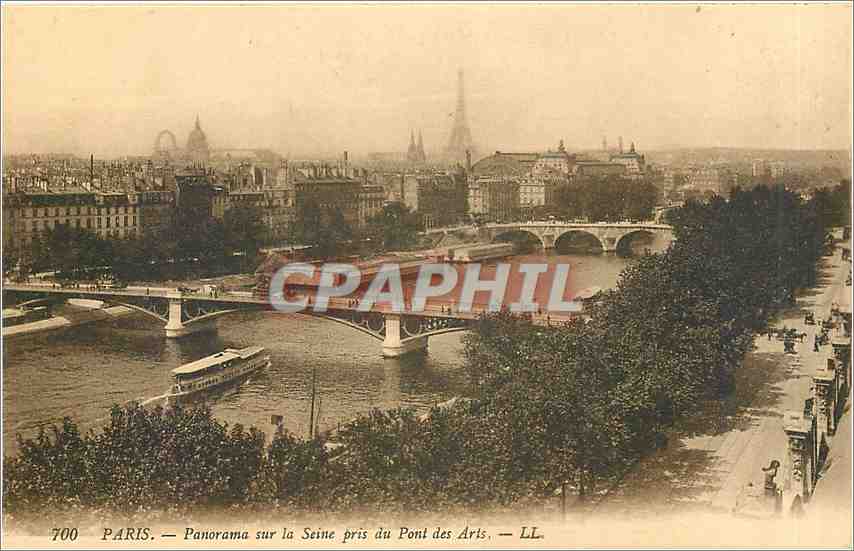 CPA Paris Panorama sur la Seine pris du Pont des Arts Tour Eiffel