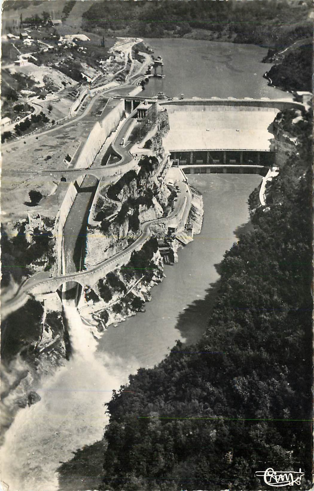 CPM Barrage de Genissiat Ain Vue aerienne 