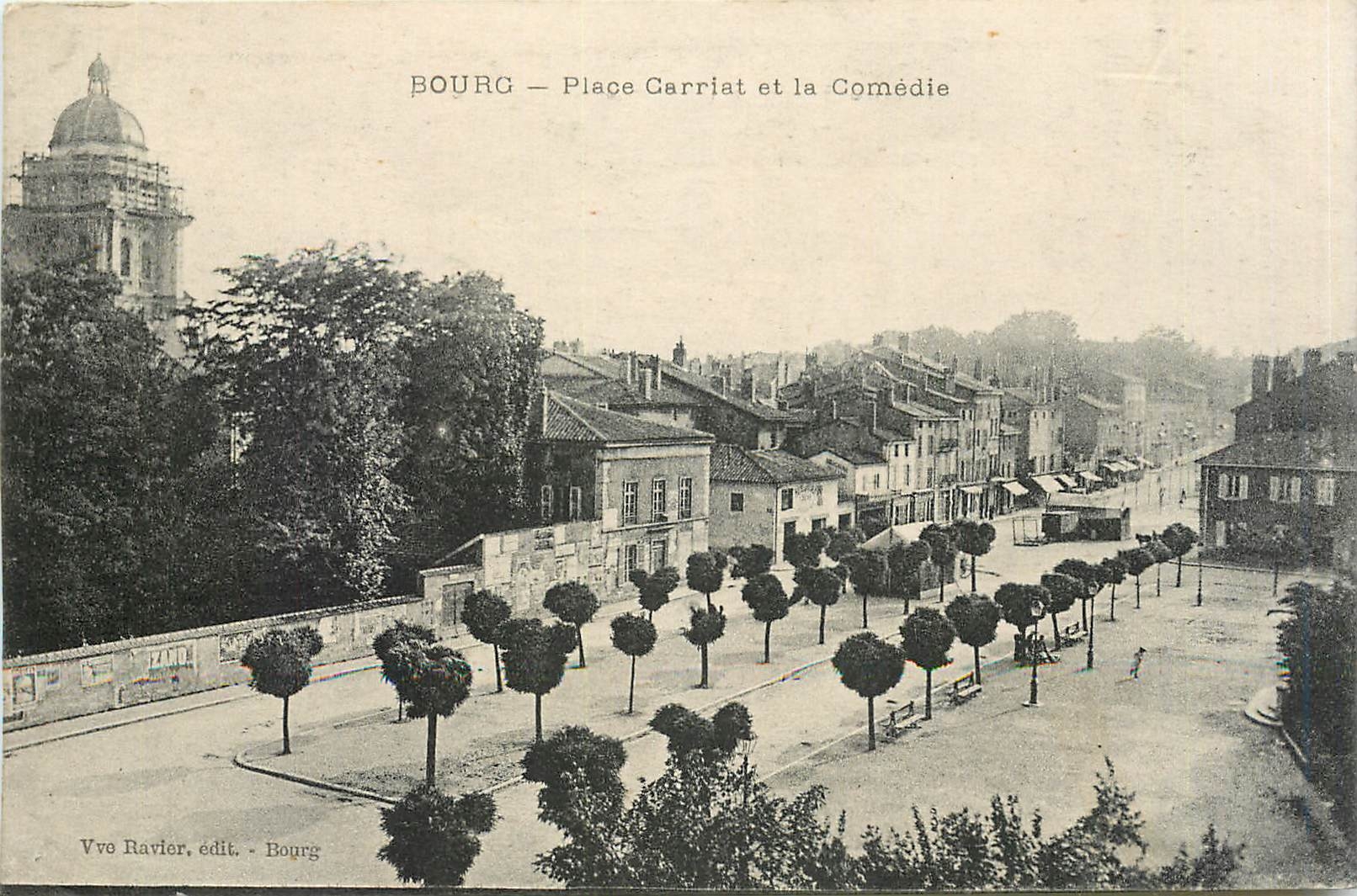 CPA Bourg Place Carriat et la Comedie 