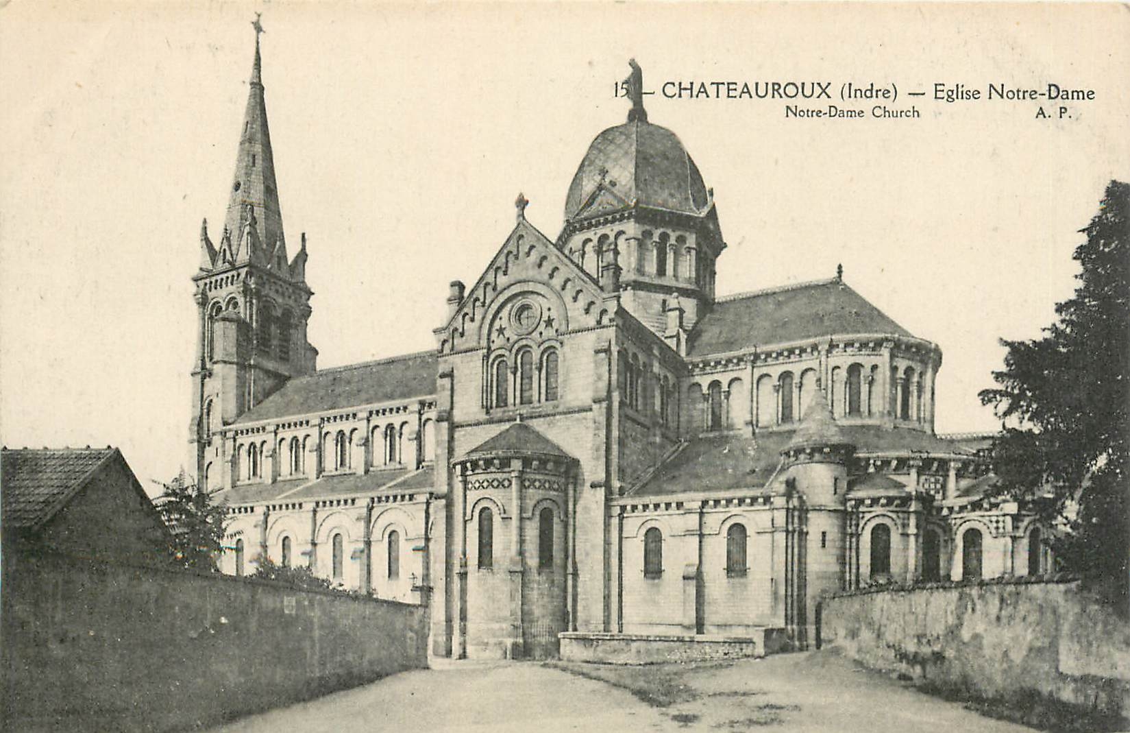 CPA Chateauroux Indre Eglise Notre Dame 