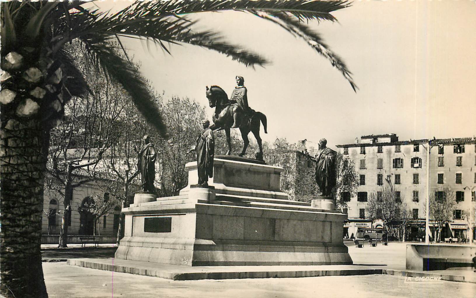 CPM Ajaccio Corse La Statue de Napoleon et de ses quatre Freres 