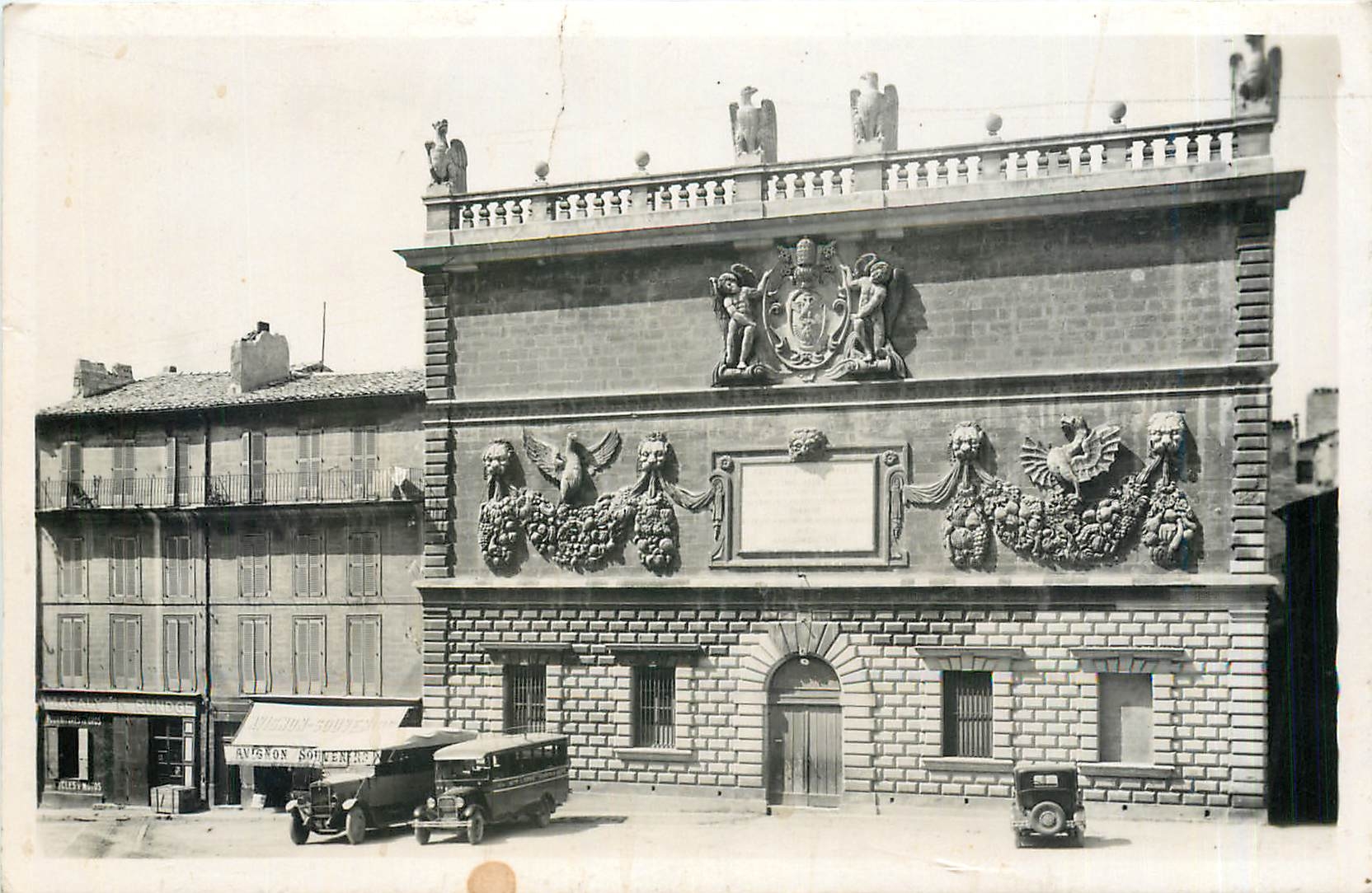 CPM Avignon Ancien Hotel des Monnaies 