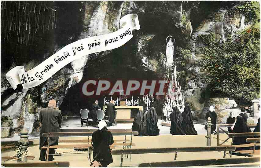 CPM Ala Grotte Genie j'ai prie pour vous Lourdes 