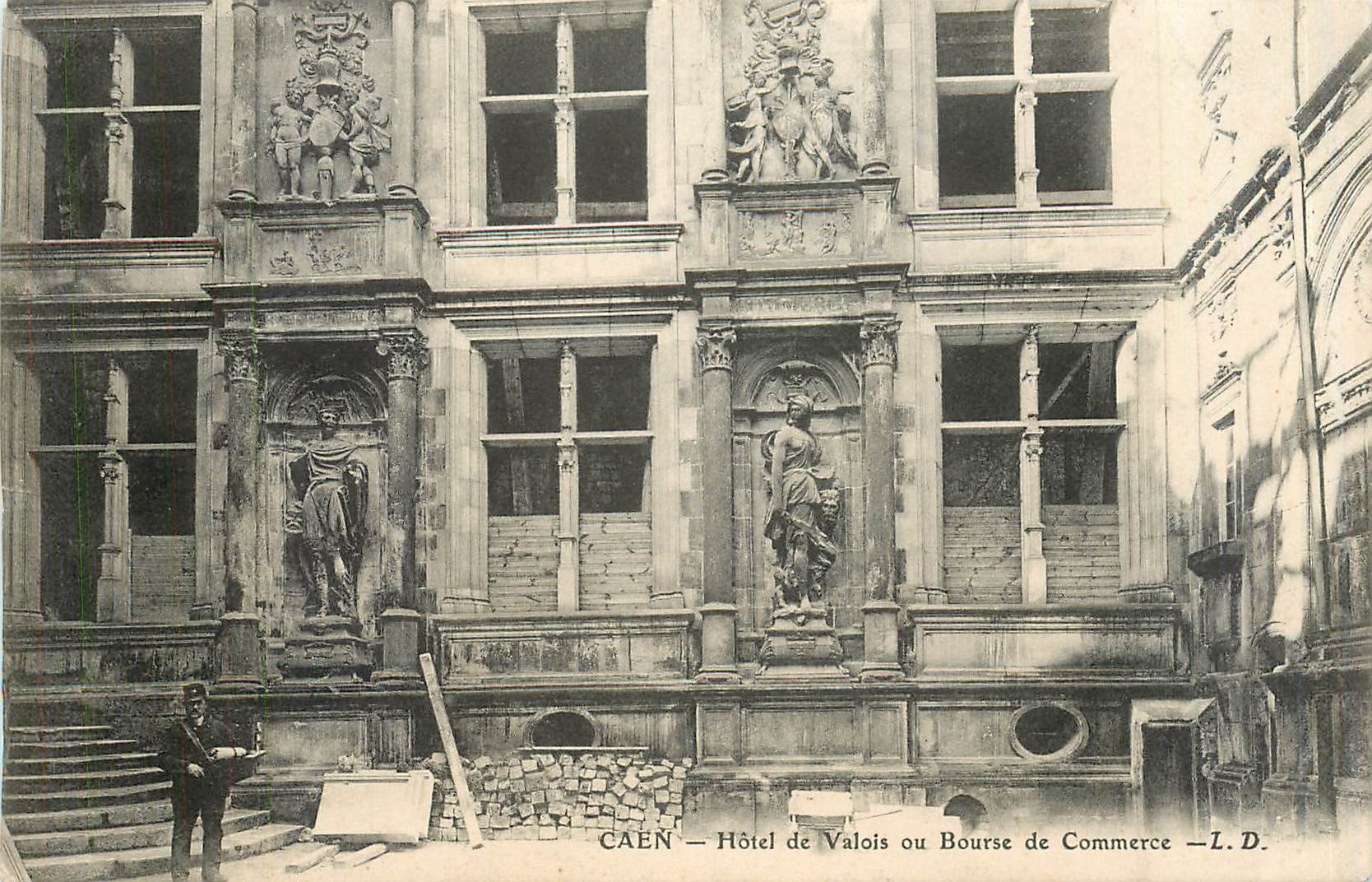 CPA Caen Hotel de Valois ou Bourse de Commerce 