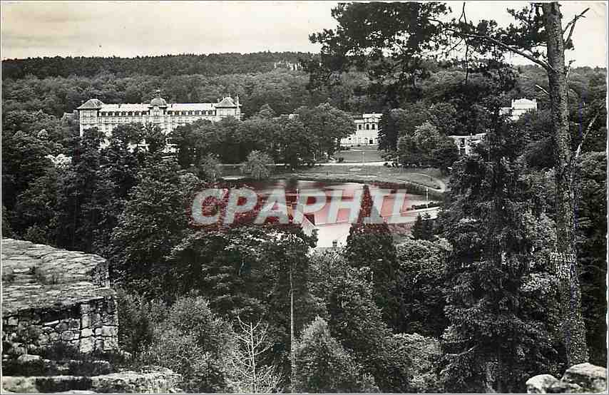 CPM Bagnoles de l'Orne Panorama sur le Grand Hotel 