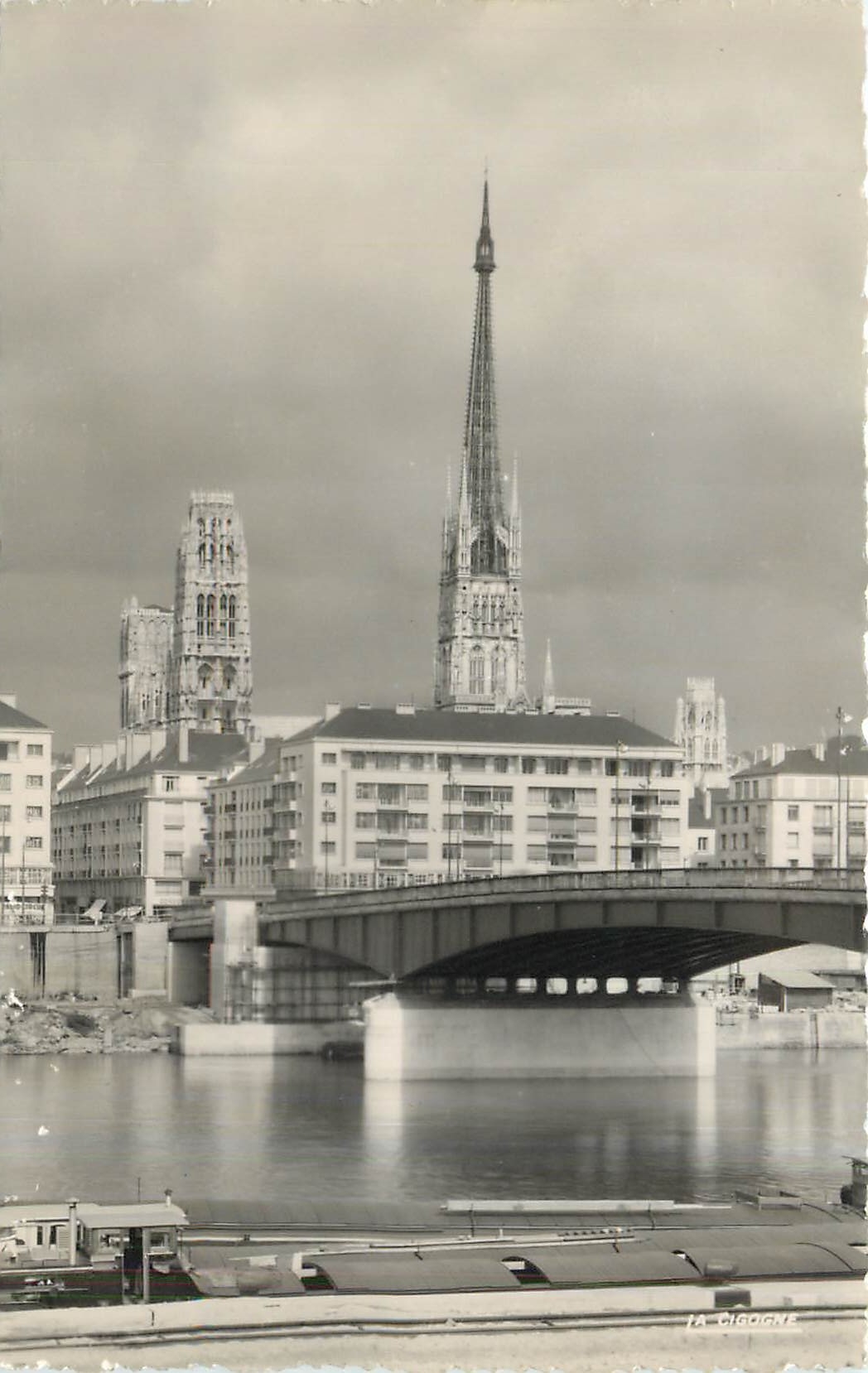 CPM Rouen Seine Maritime Le Pont Boieldieu et la Cathedrale 