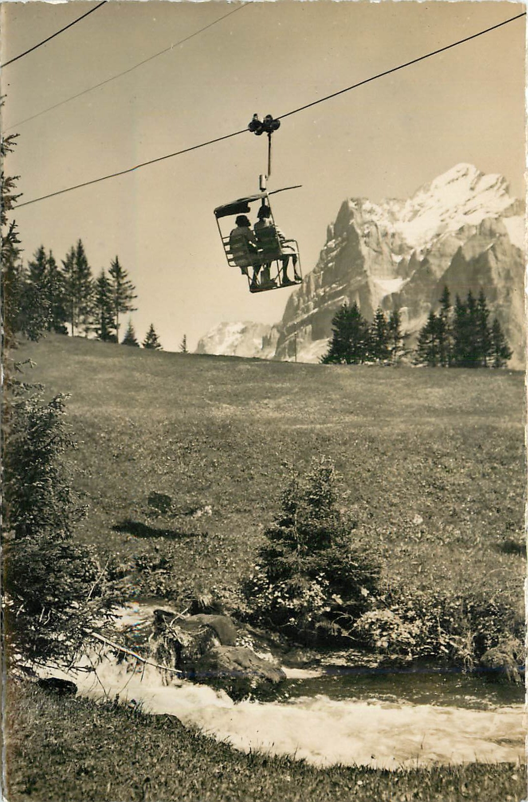 CPM Die Seilbahn Grindelwald First mit Wetterhorn 
