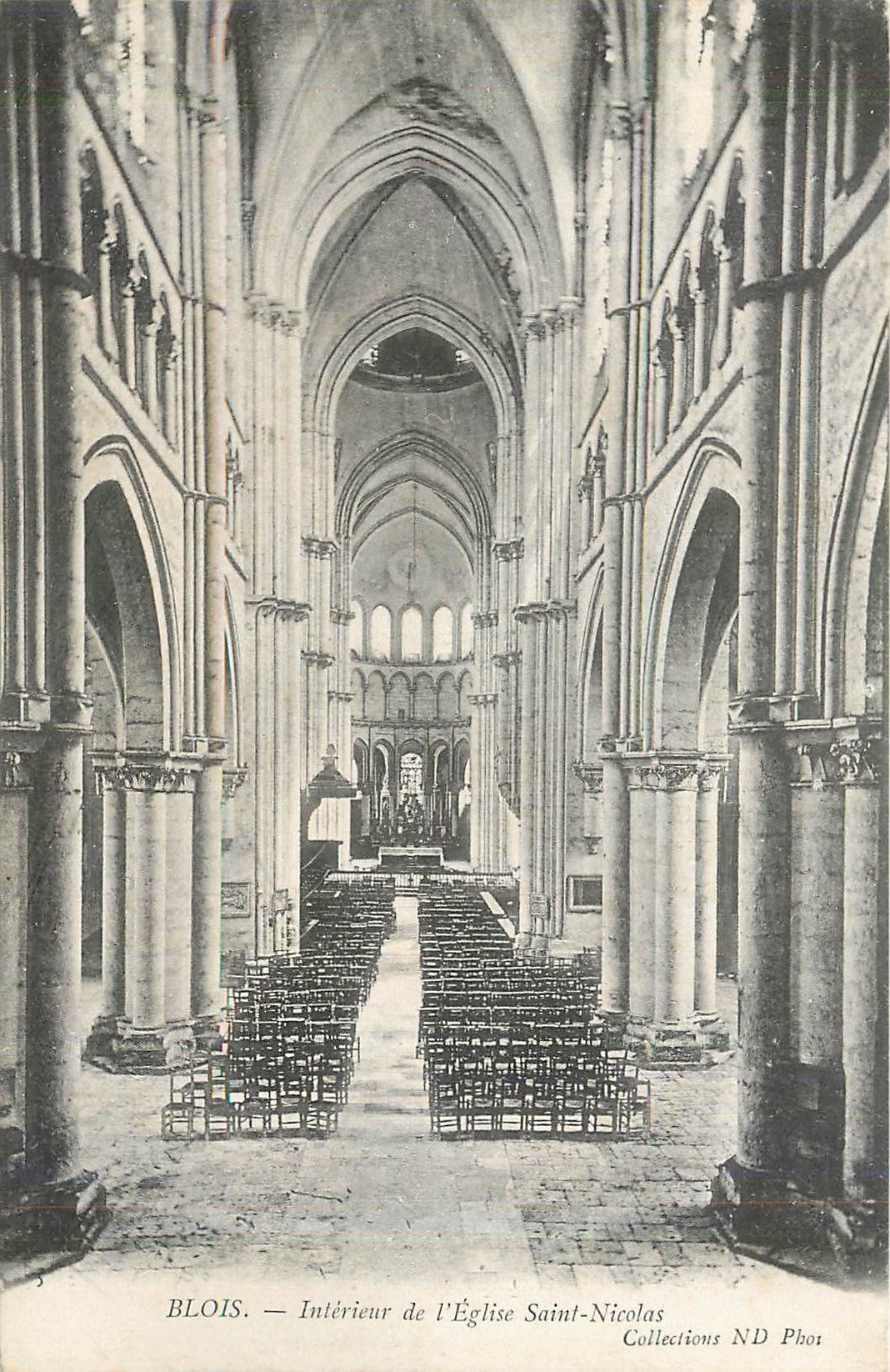 CPA Blois Interieur de l'Eglise Saint Nicolas 