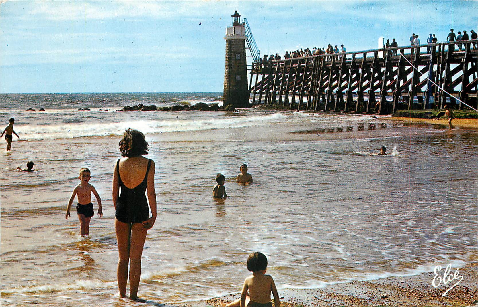 CPM Capbreton Landes L'Estacade a l'Heure du Bain Phare