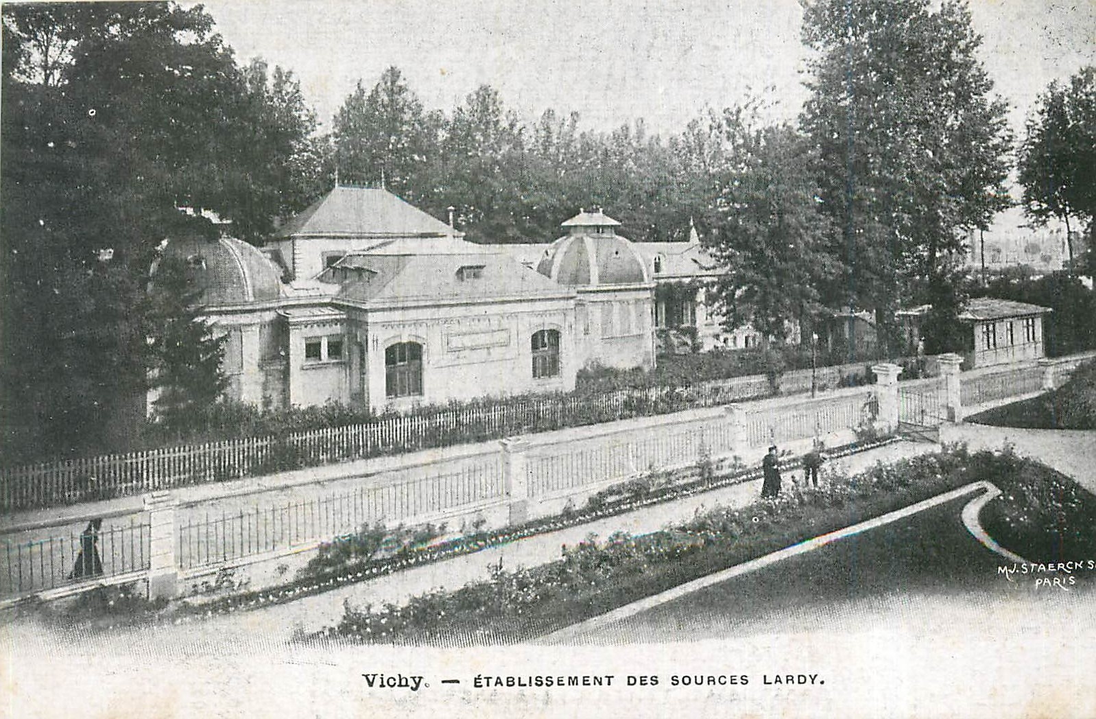 CPA Vichy Etablissement des Sources Lardy 