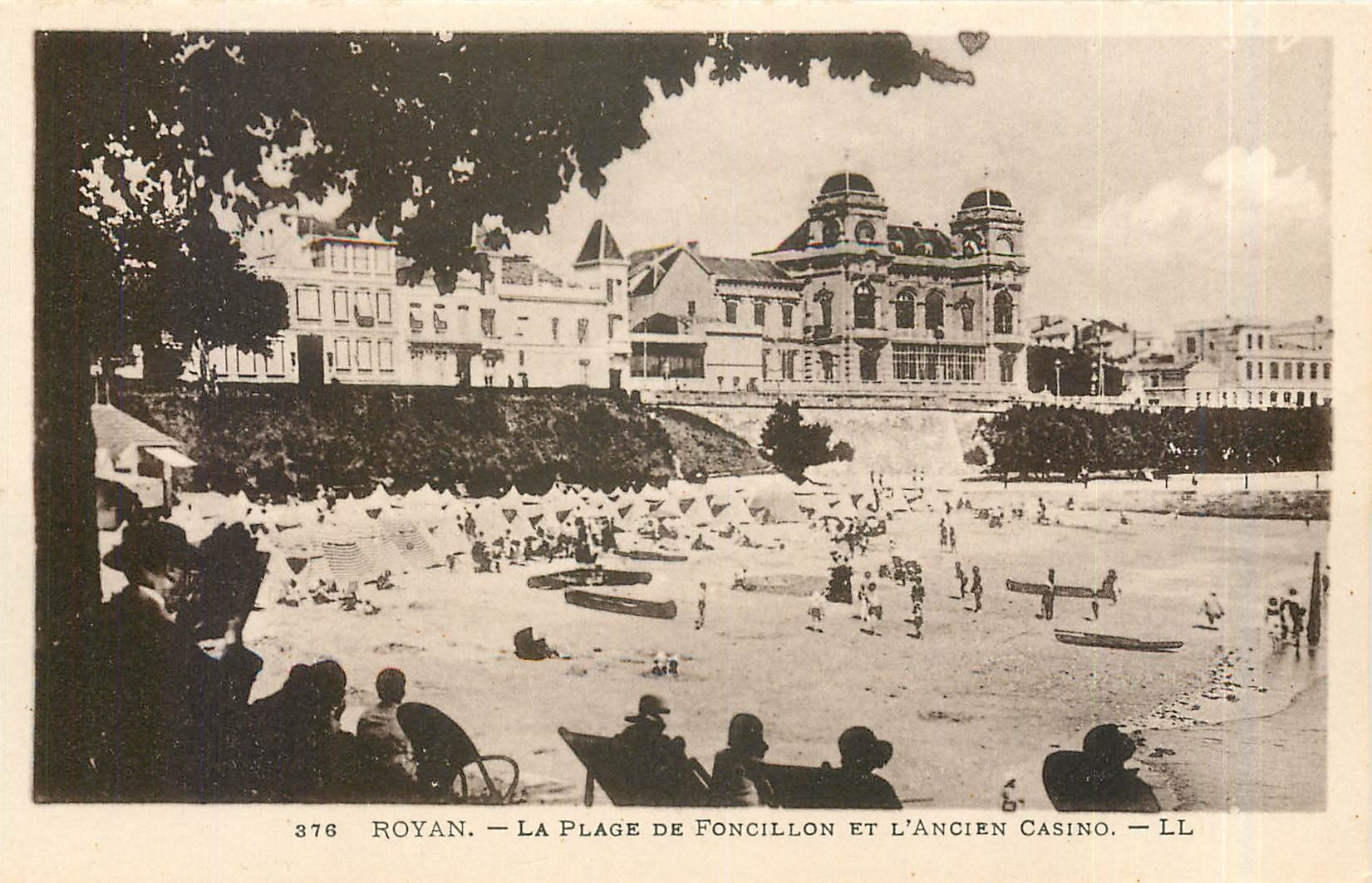 CPA Royan La Plage de Foncillon et l'Ancien Casino 