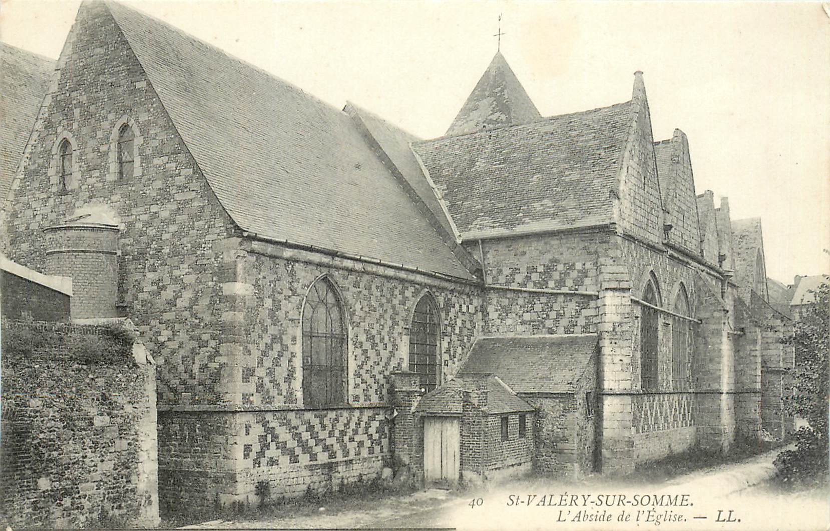CPA St Valery sur Somme L'Abside de l'Eglise 
