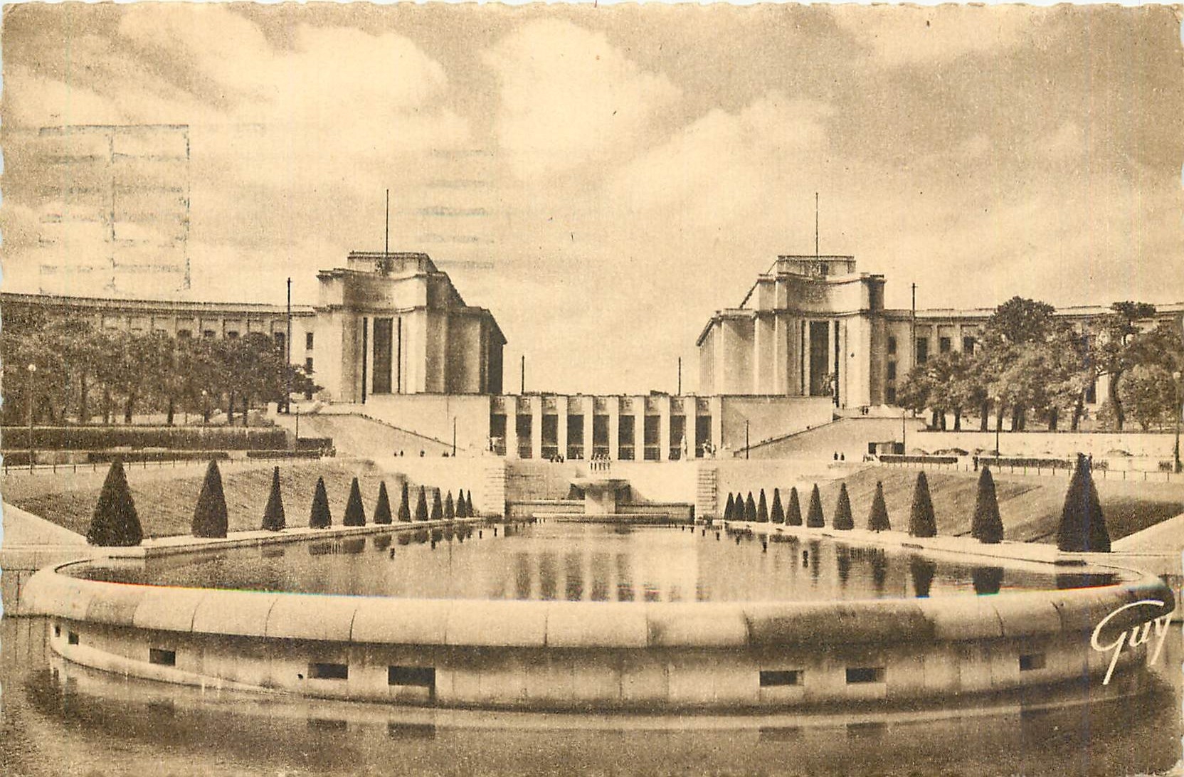 CPA Paris et ses Merveilles Le Palais de Chaillot vu des Jardins 