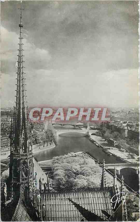 CPM Paris et ses Merveilles La Seine en amont de Notre Dame 