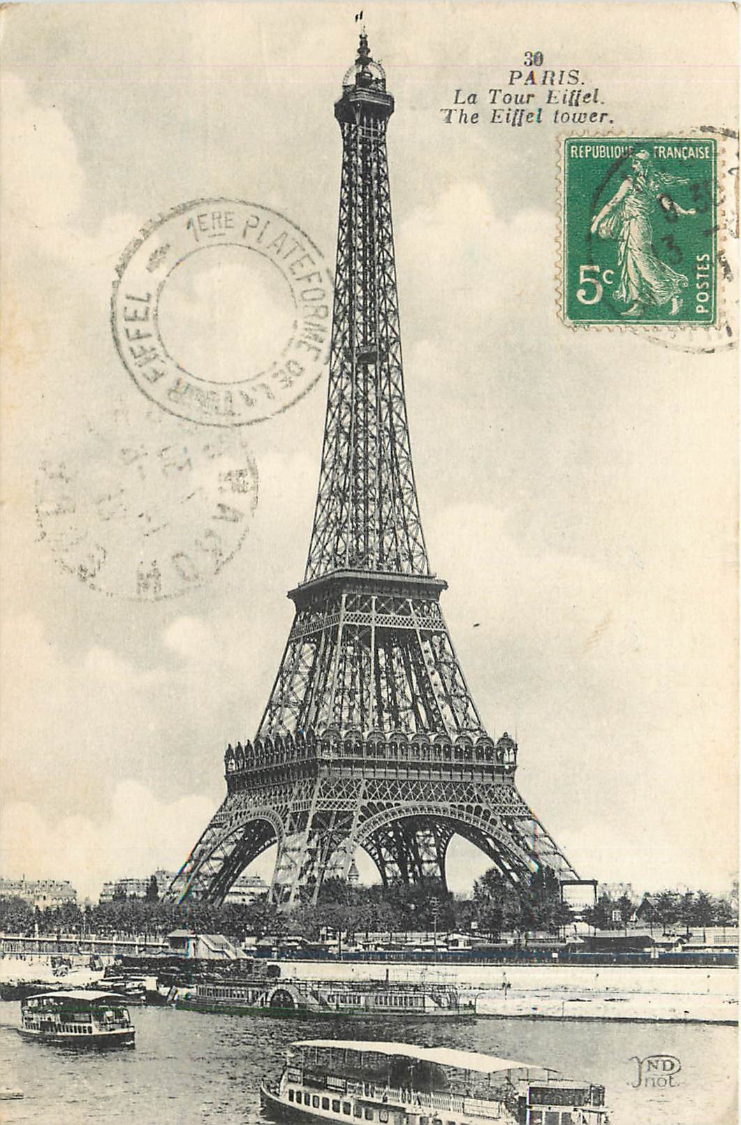 CPA Paris La Tour Eiffel Bateau Peniche