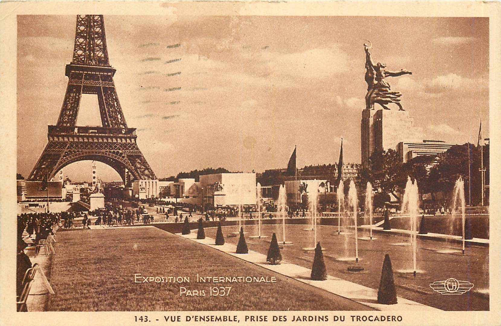 CPA Exposition Internationale Paris Vue d'Ensemble prise des Jardins du Trocadero Tour Eiffel