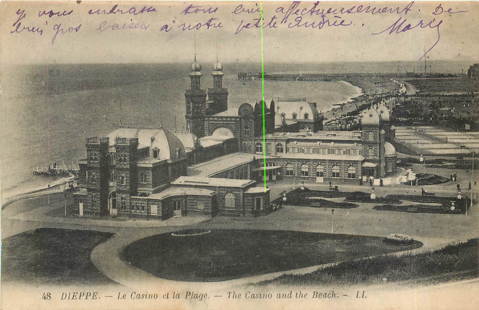 CPA Dieppe Le Casino et la Plage 