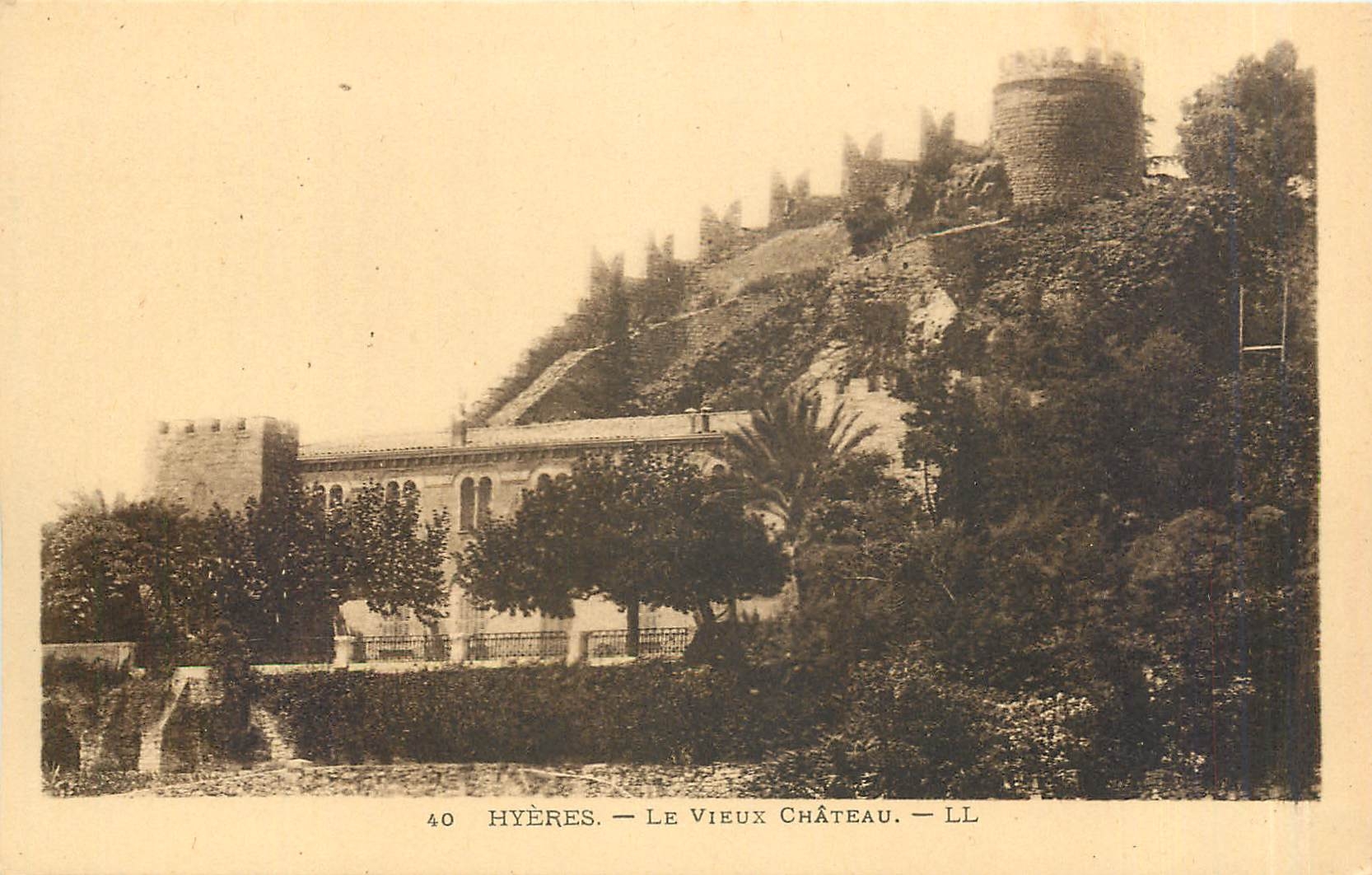 Hyères — Le Vieux Château — LL