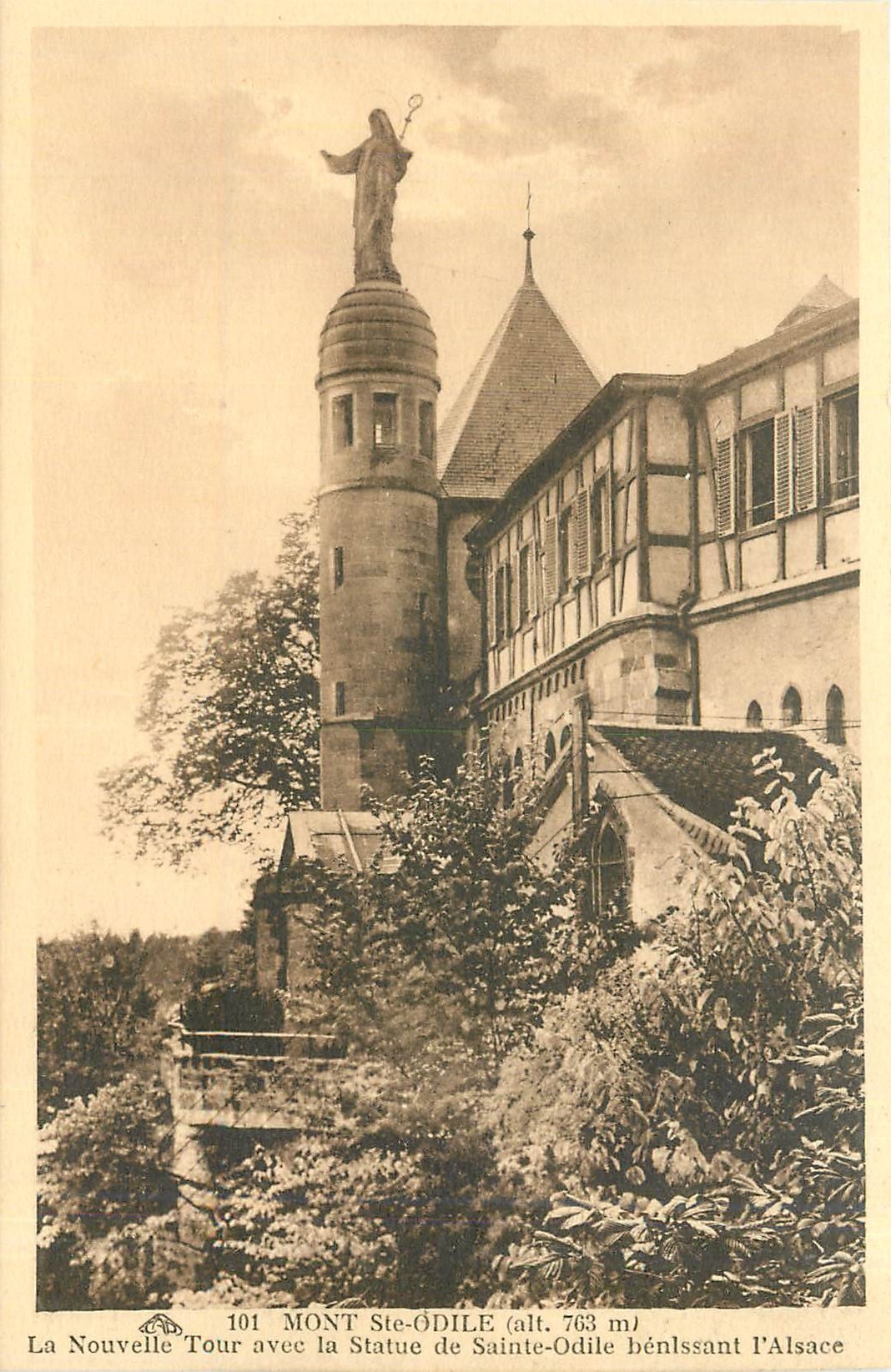 CPA Mont Ste Odile La Nouvelle Tour avec la Statue de Sainte Odile 