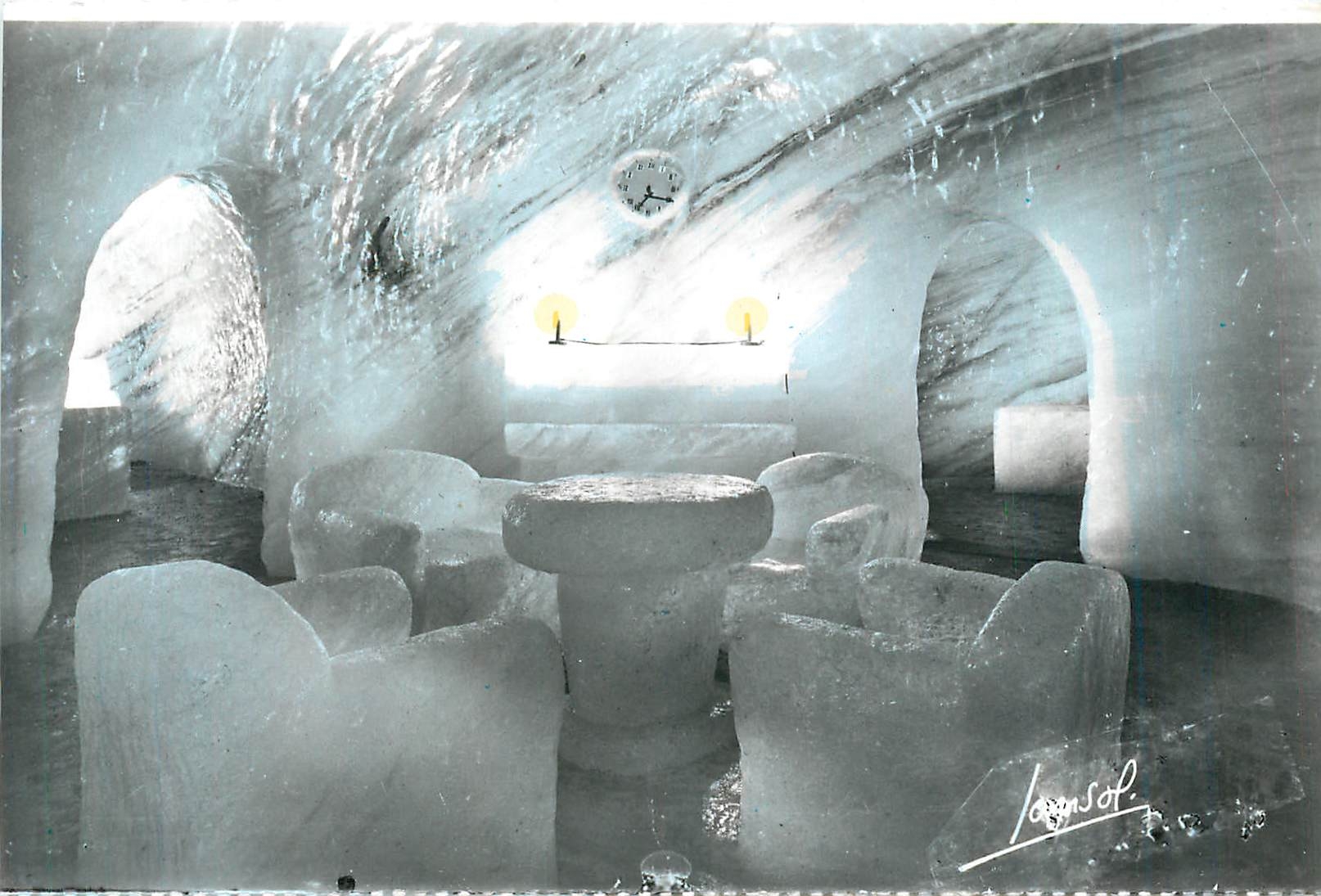 CPM Chamonix Le Montenvers La Grotte de la Mer de Glace La Salle a manger 