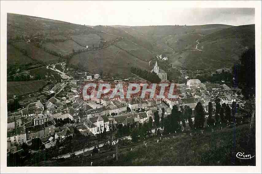 CPA Chaudesaigues Cantal Vue generale prise de la route de St Chely 