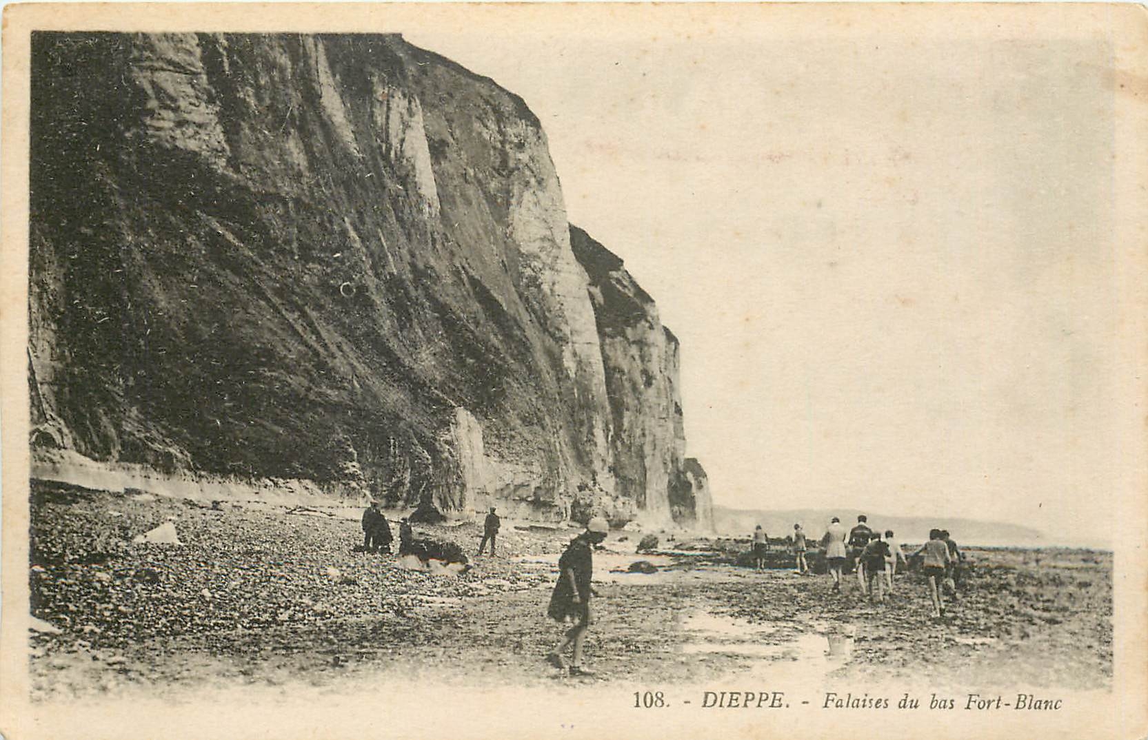 CPA Dieppe Falaises du bas Fort Blanc 
