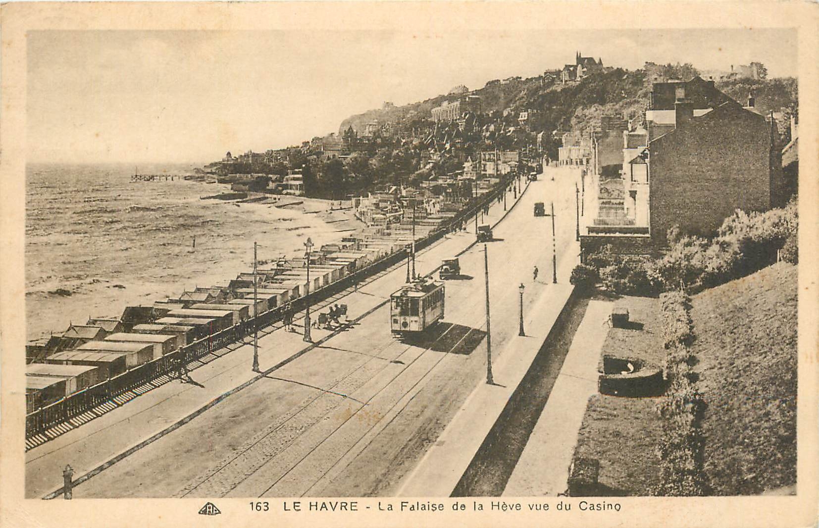 CPA Le Havre La Falaise de la Heve vue du Casino Tramway