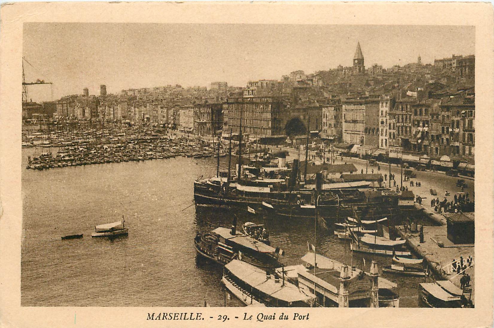 CPA Marseille Le Quai du Port Bateaux