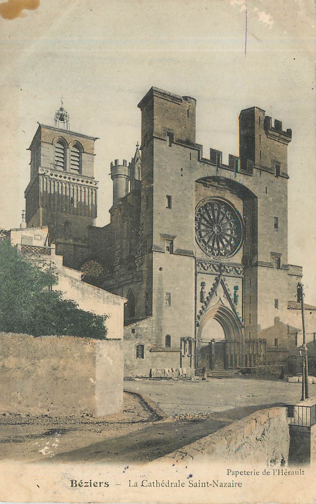 CPA Beziers La Cathedrale Saint Nazaire 