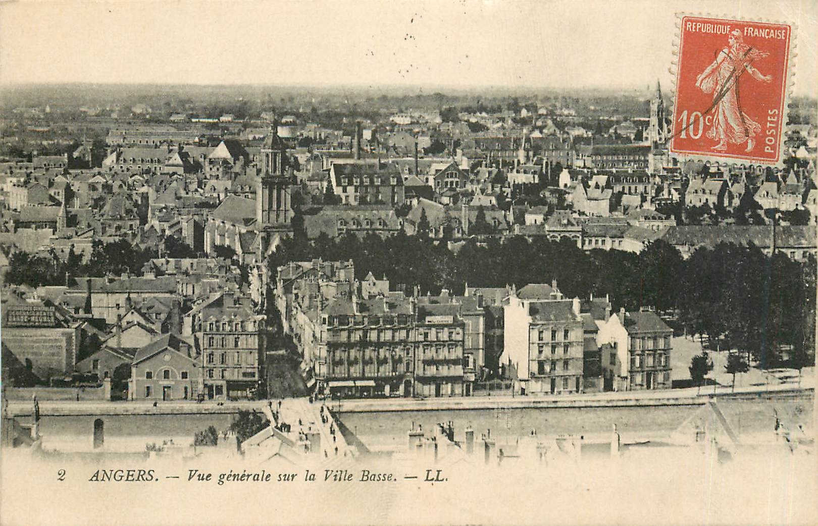 CPA Angers Vue generale sur la Ville Basse 